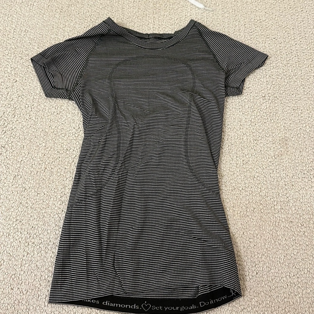 Lululemon striped swiftly tech